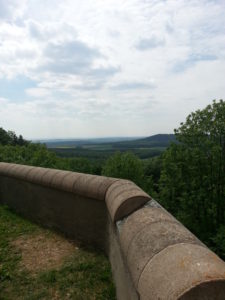 Blick zum Hesselberg von Spielberg