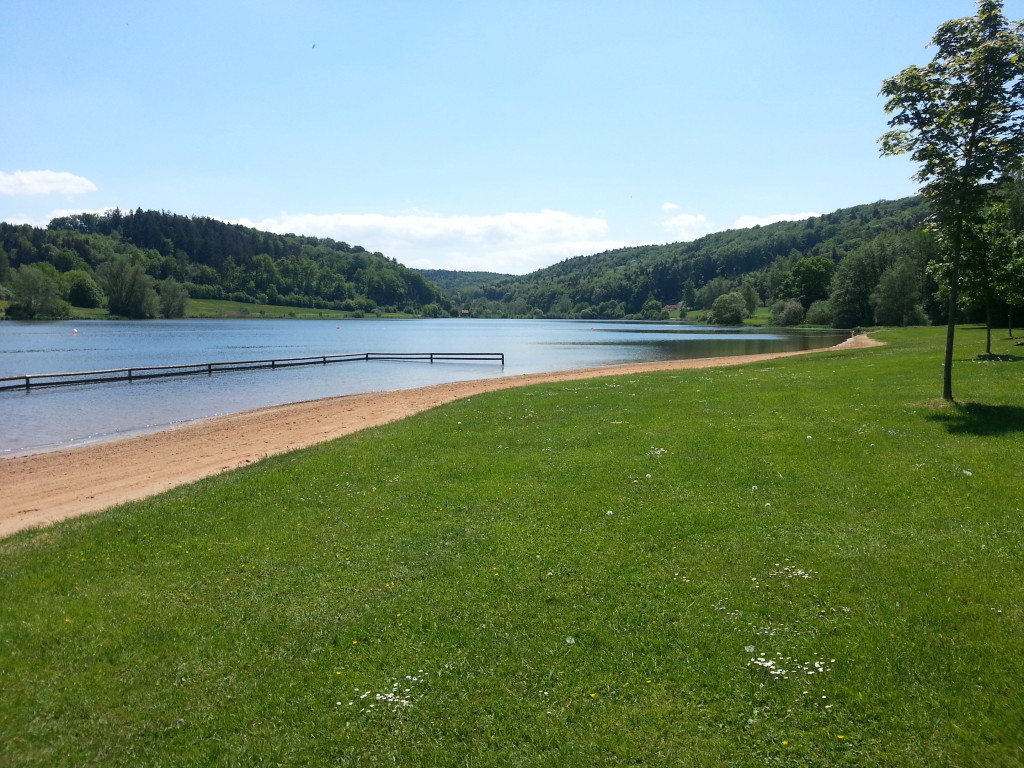 Badebereich am Hahnenkammsee