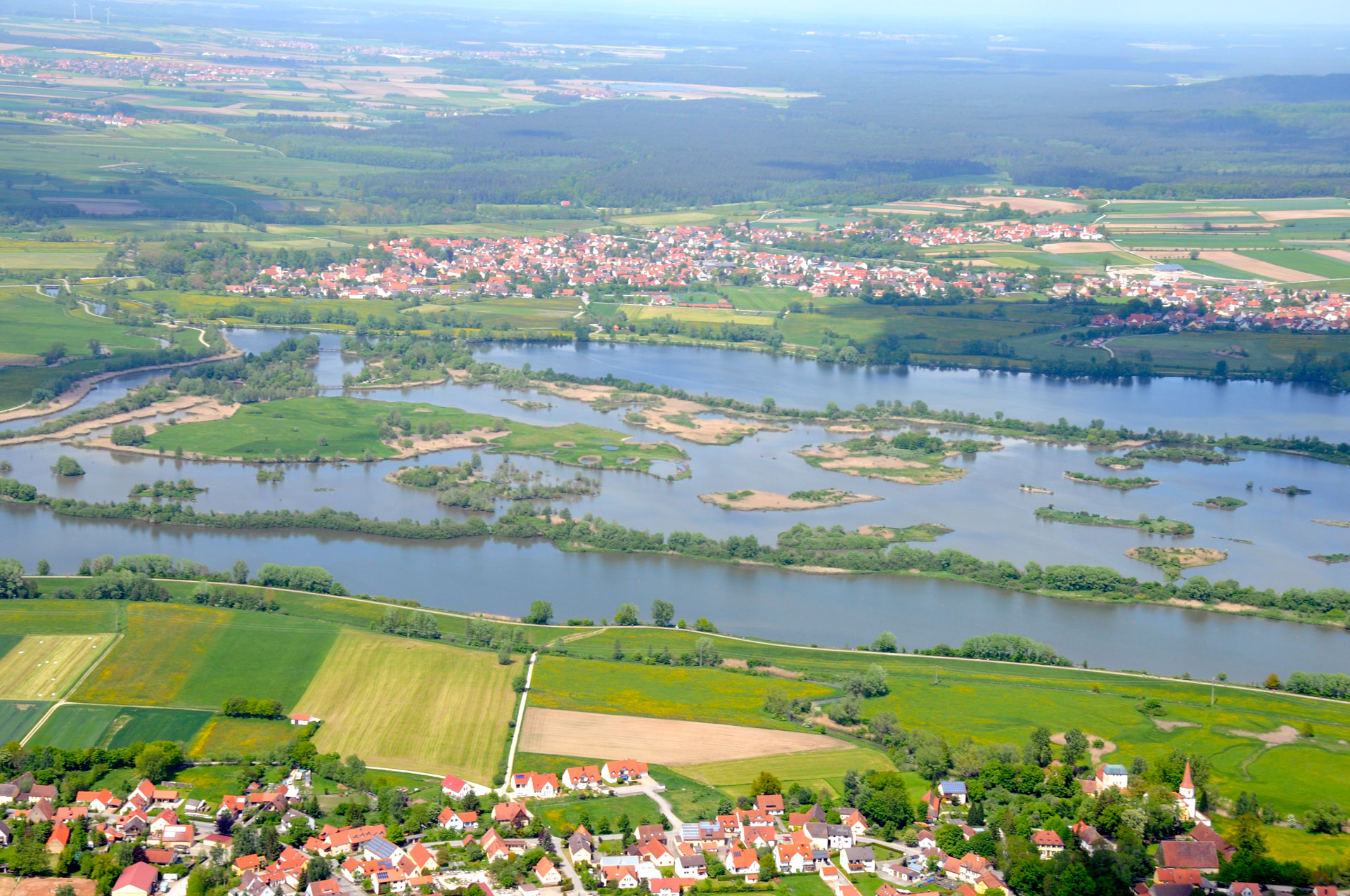 Vogelinsel am Altmühlsee aus der Luft