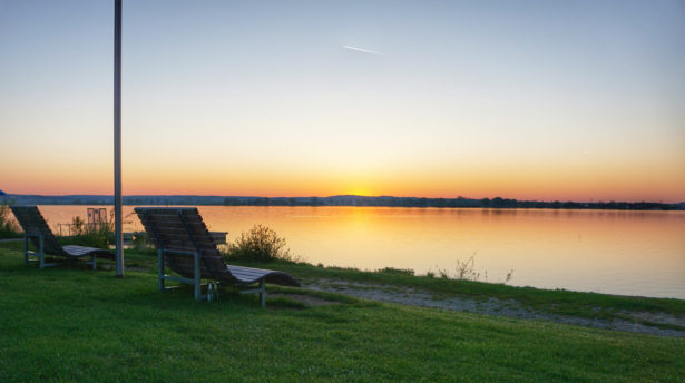 Sonnenaufgang am Altmühlsee - Seezentrum Wald